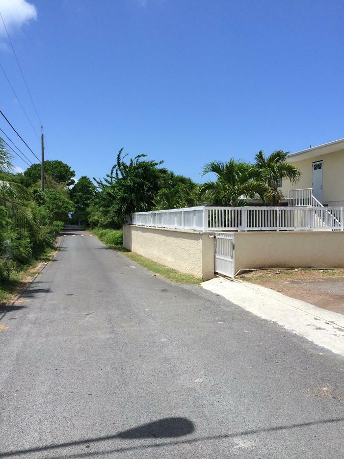 Georges Royal Inn Frederiksted Bagian luar foto